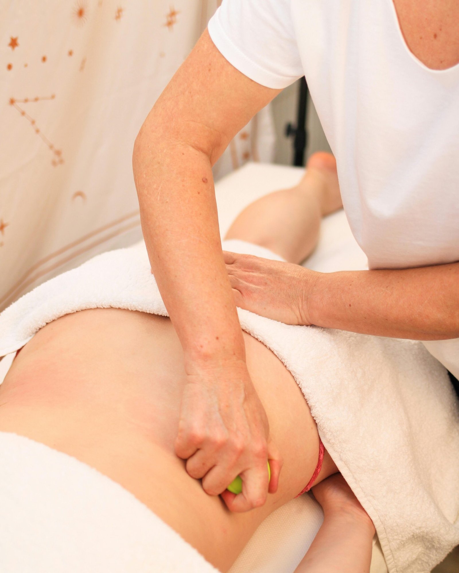 A soothing massage session focusing on relaxation and wellness.